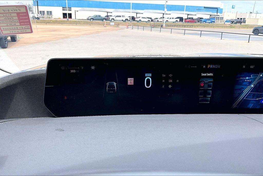 Used 2025 Black Ford Platinum image 22