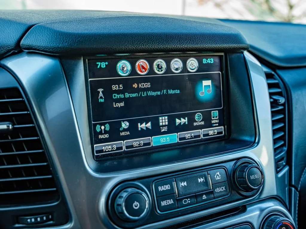 Used 2019 Shadow Gray Metallic Chevrolet Premier image 24