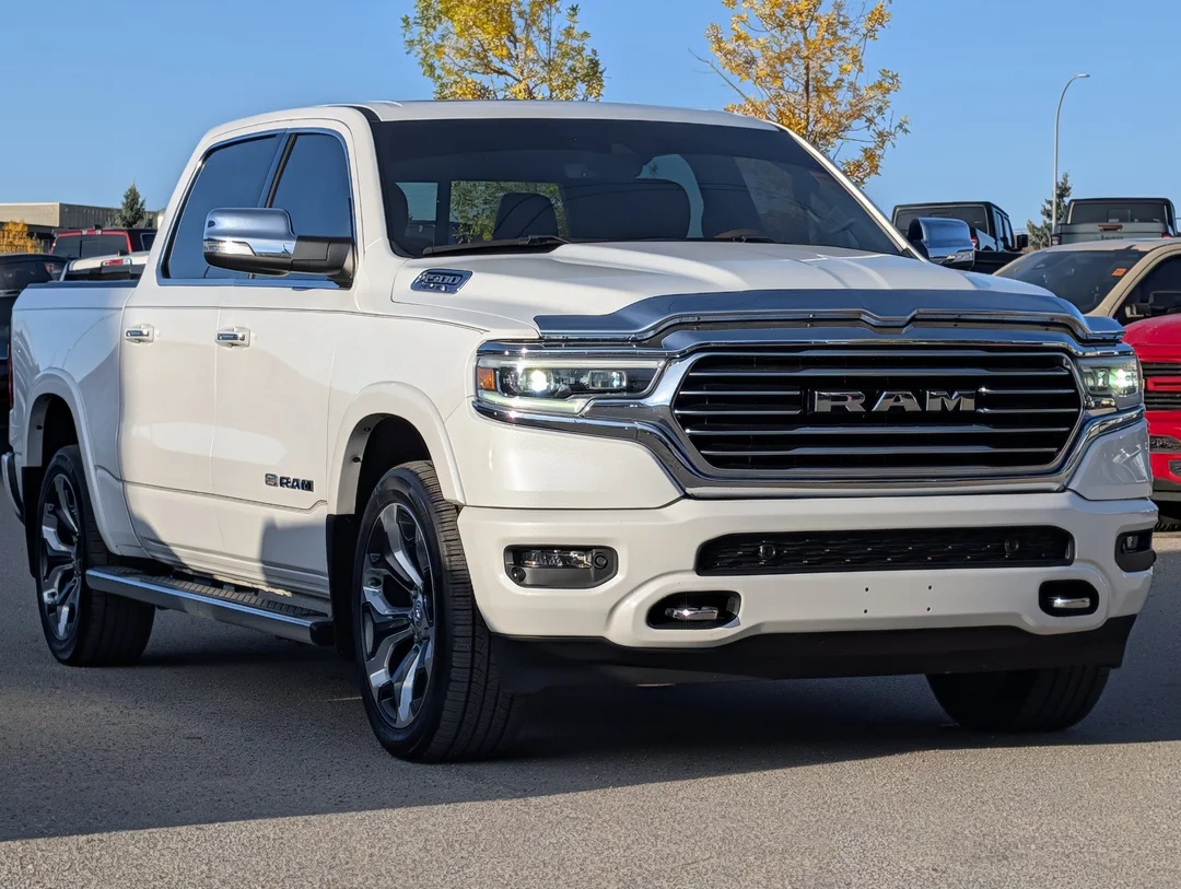 Used 2022 White RAM Limited Longhorn - - 4x4 - 5.7L HEMI V8 eTorque - Premium Leather - Backup Camera & More! - image 2