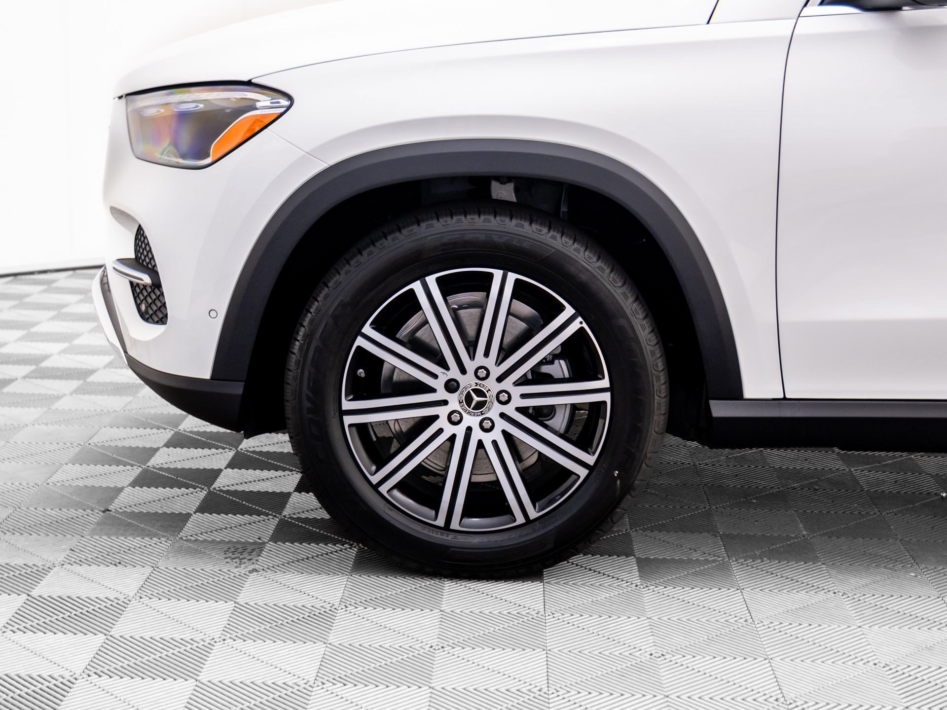 New 2026 White Mercedes-Benz GLE 350 image 74
