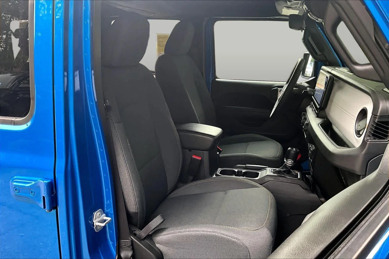 Used 2024 Hydro Blue Pearlcoat Jeep Sport S image 9