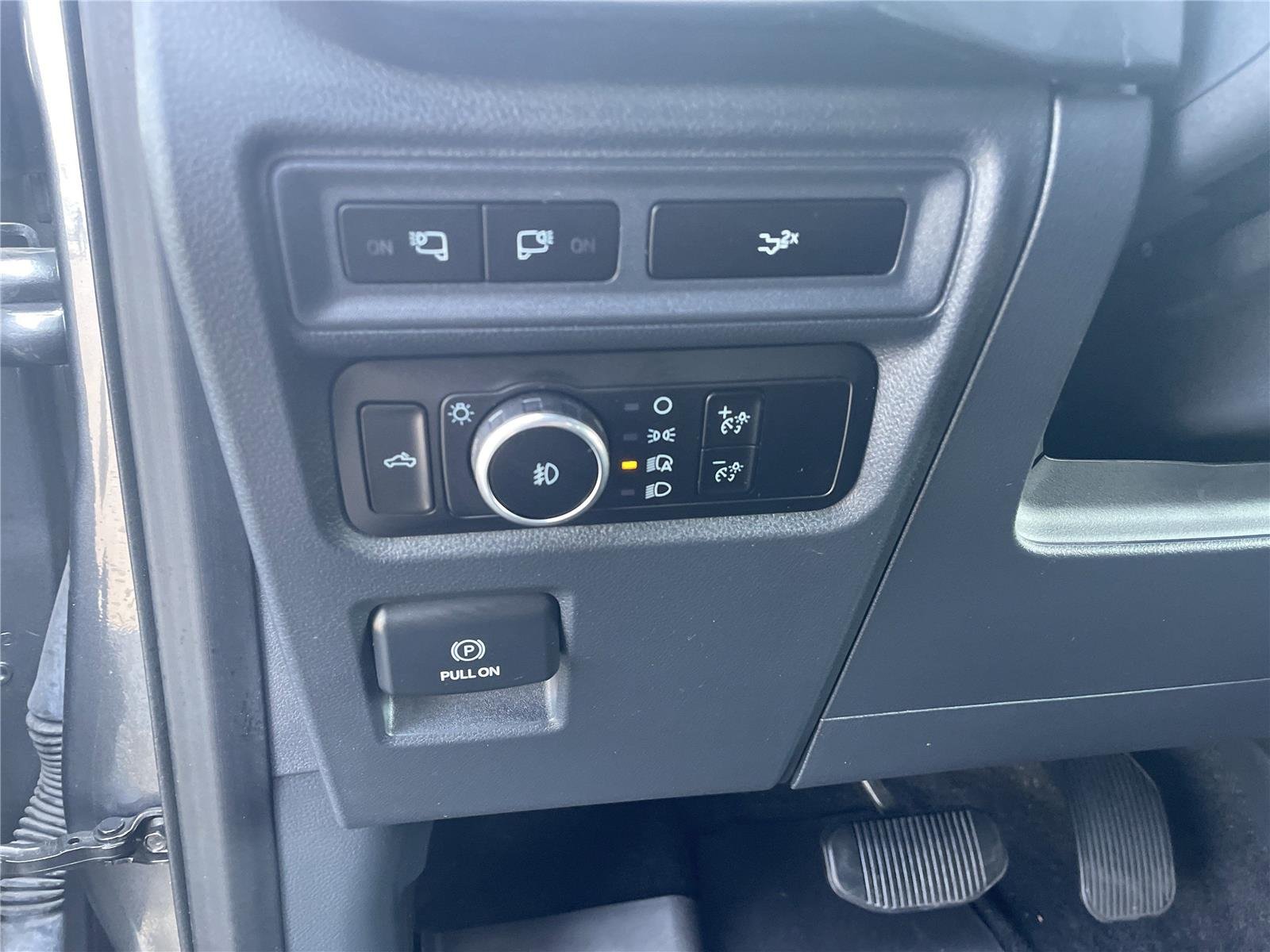 Used 2023 Carbonized Gray Ford XLT image 14
