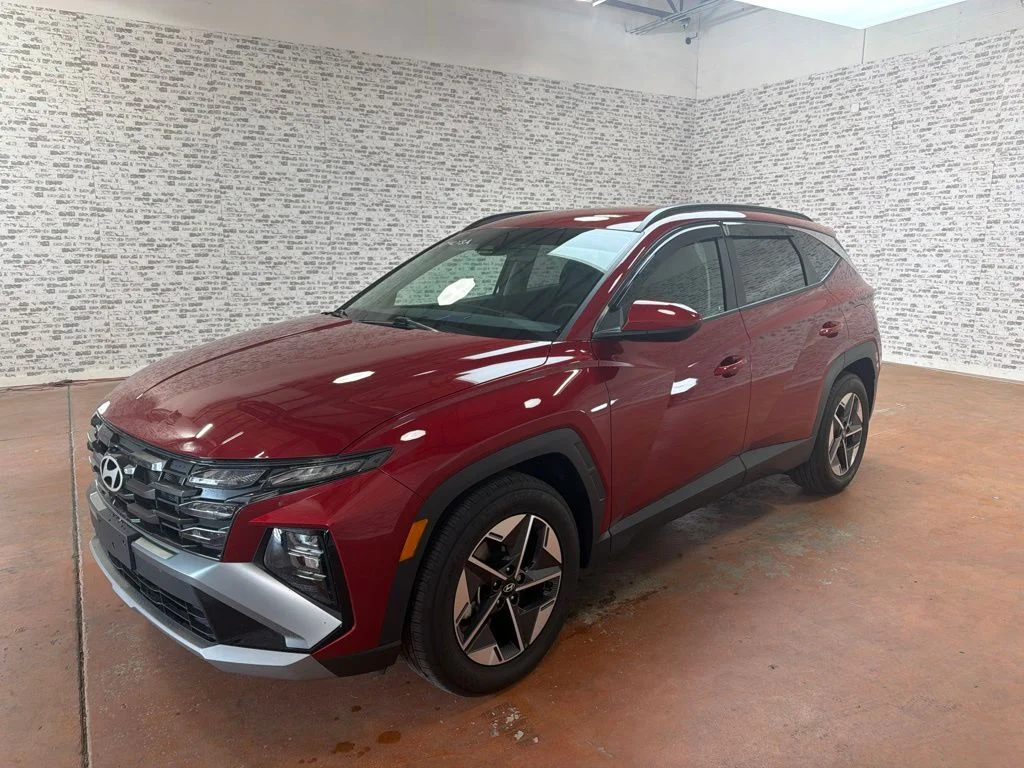 Used 2025 Ultimate Red Hyundai SEL image 3