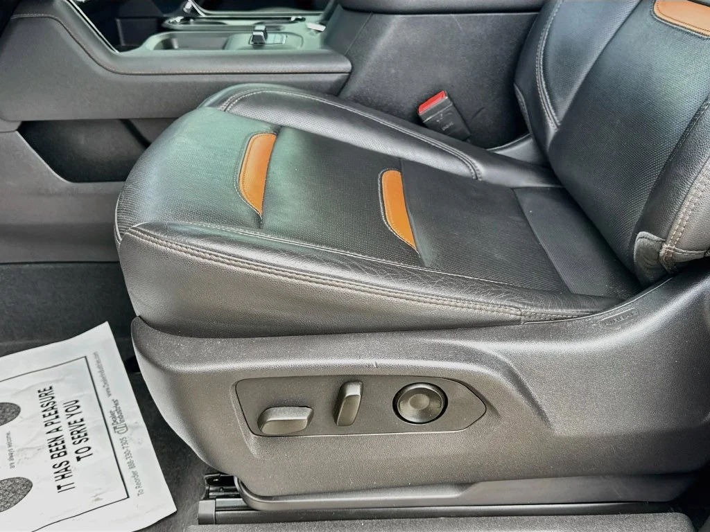 Used 2024 Black GMC AT4 image 22