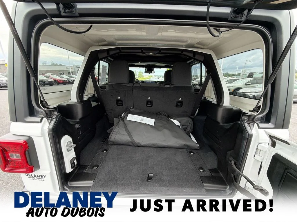 Used 2026 White Jeep Rubicon image 29