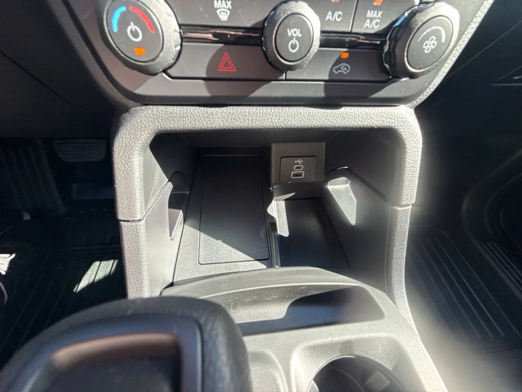 New 2026 Oxford White Ford XL image 38