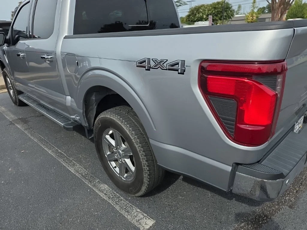 Used 2024 Silver Ford XLT image 16