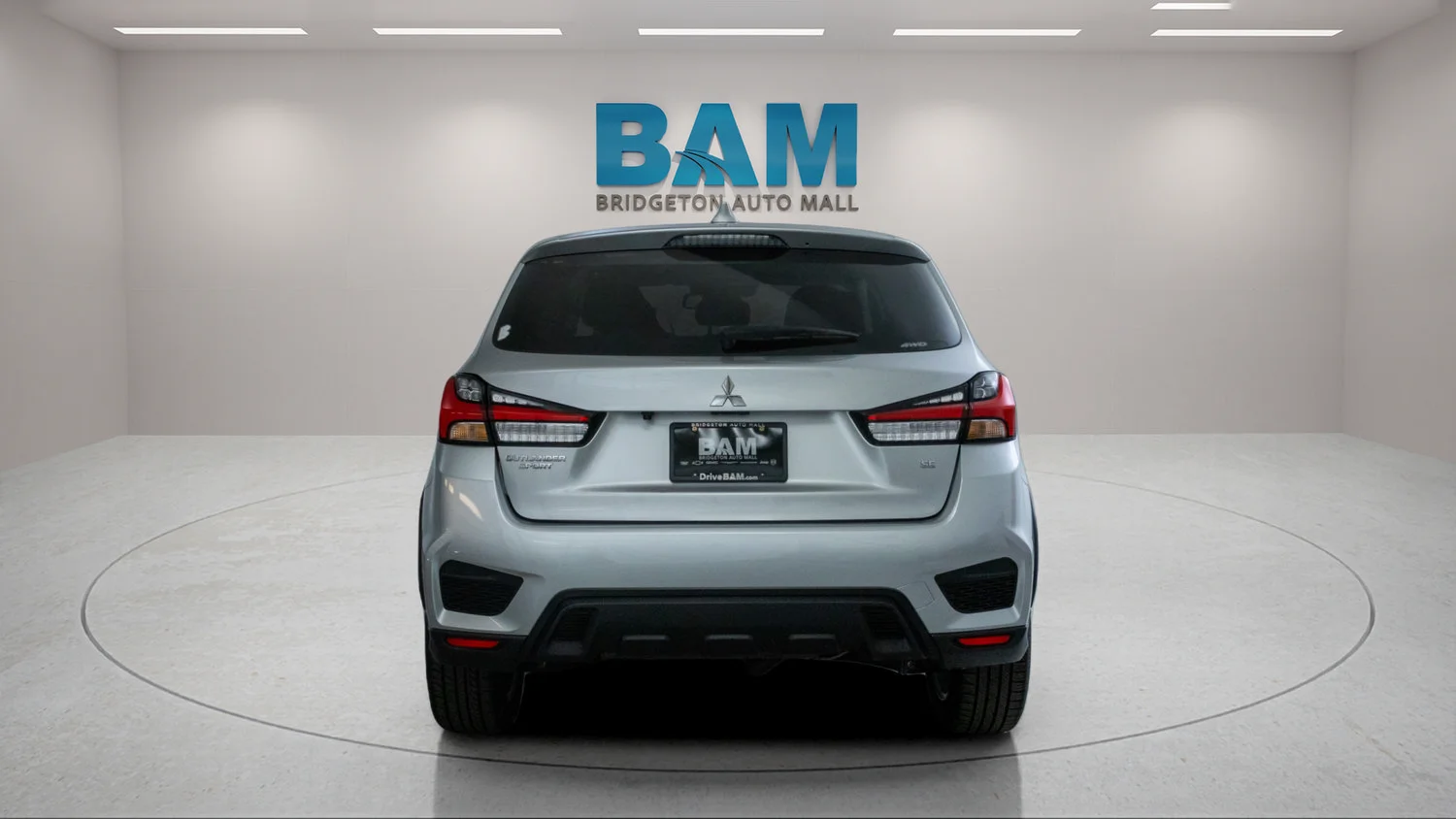 Used 2024 Silver Mitsubishi S image 6
