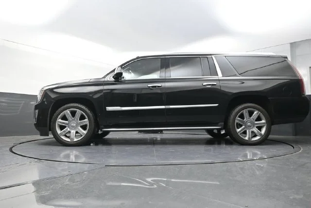 Used 2020 Black Cadillac Premium image 35