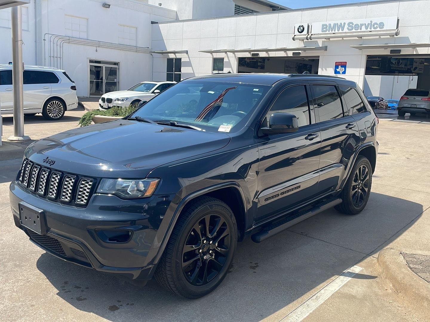 2018 Jeep Grand Cherokee Altitude RWD photo