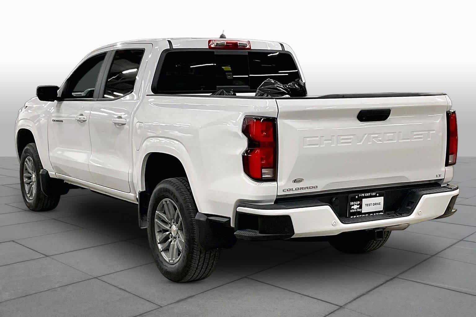 2024 Chevrolet Colorado LT - Photo 12