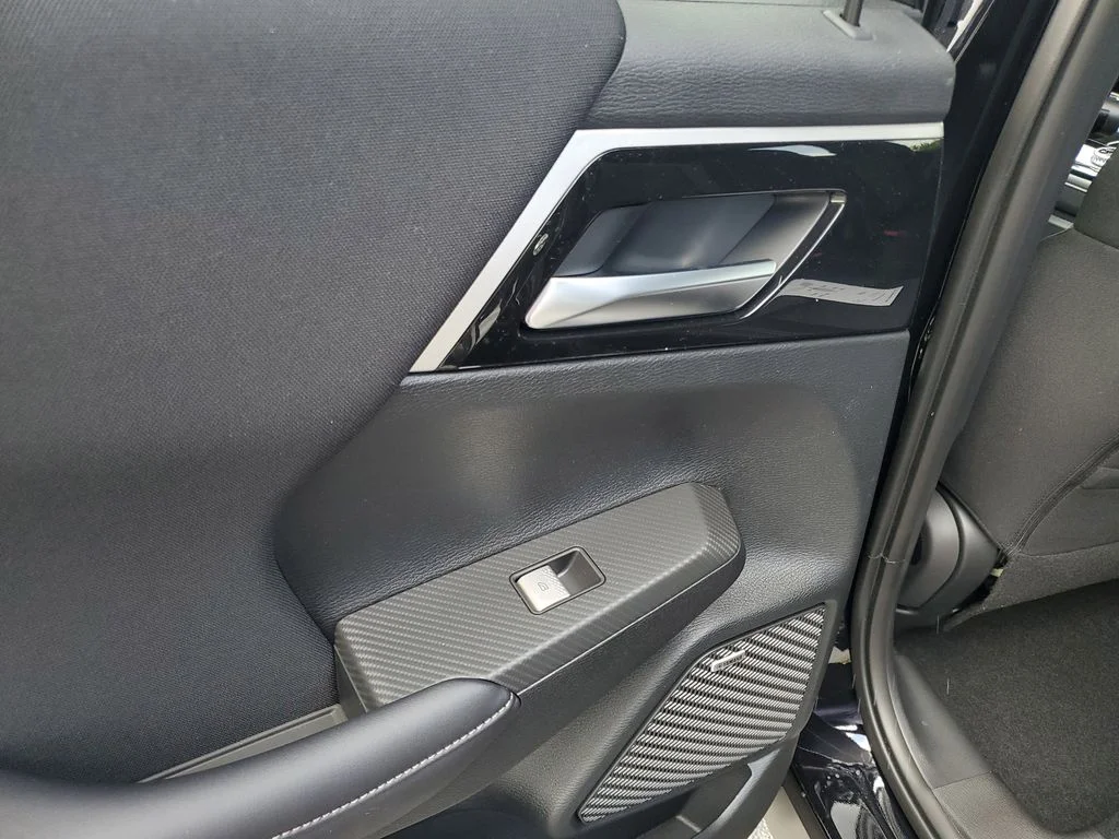 New 2026 Black Mitsubishi ES image 11