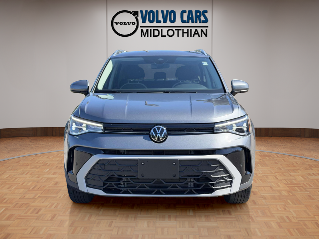 Used 2025 Gray Volkswagen 1.5T SE image 24