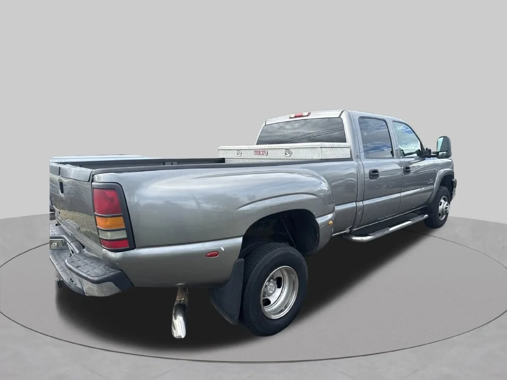 Used 2007 Graystone Metallic Chevrolet LT image 6