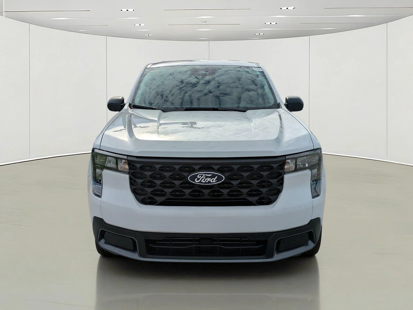 New 2026 Oxford White Ford XLT image 2