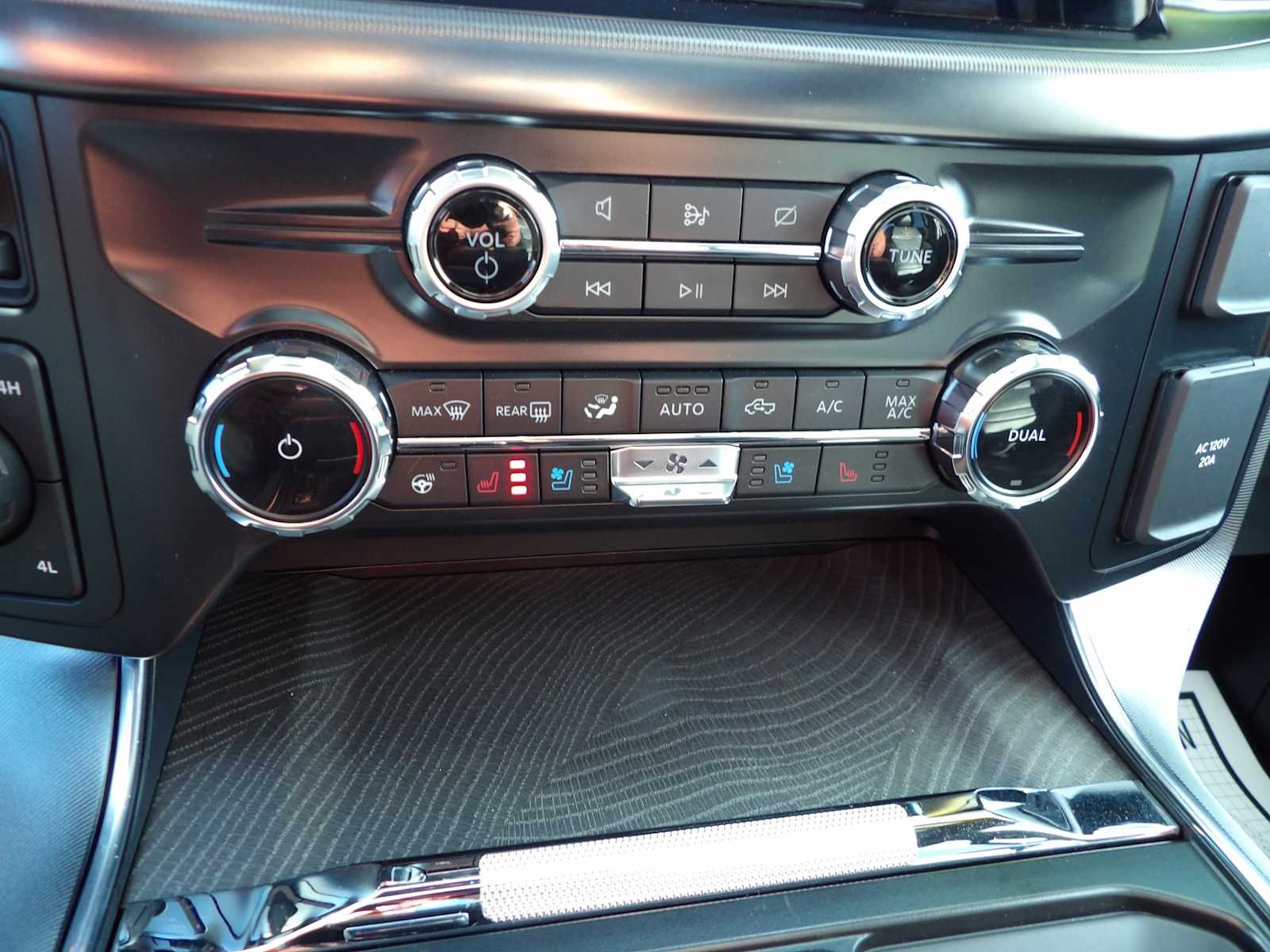 2022 Ford F-150 Platinum - Photo 24