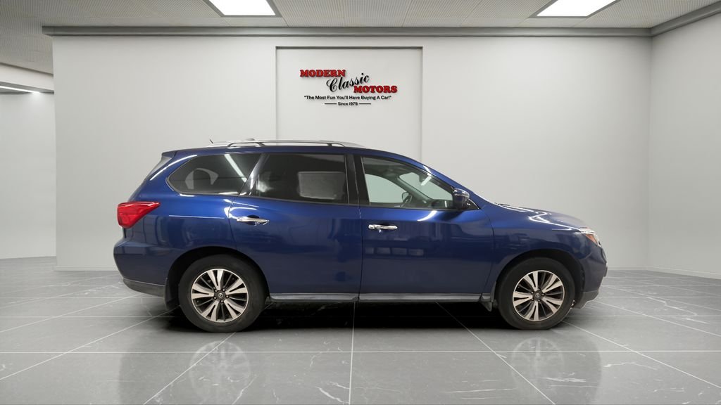 Used 2017 Blue Nissan SL image 6
