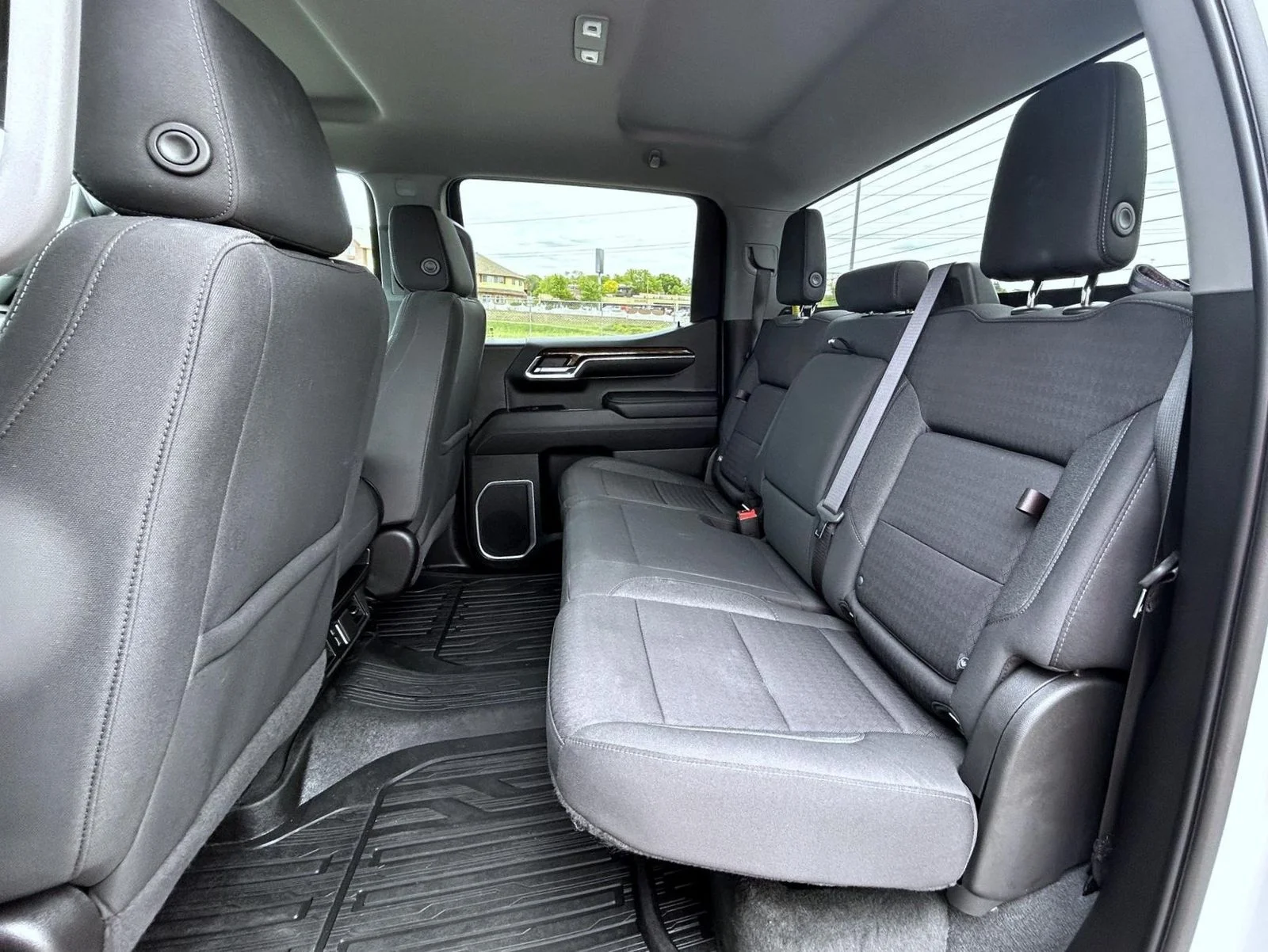 Certified Used 2022 White GMC Elevation image 19