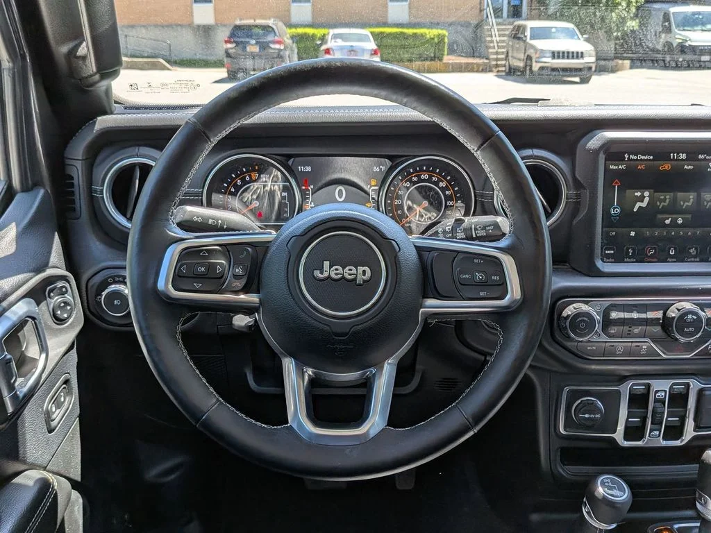 Used 2019 Gray Jeep Unlimited Sahara image 14