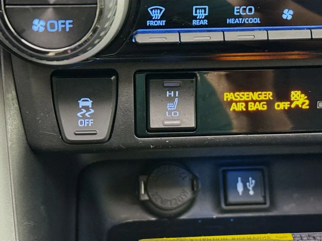 Used 2019 Magnetic Gray Metallic Toyota XSE image 21