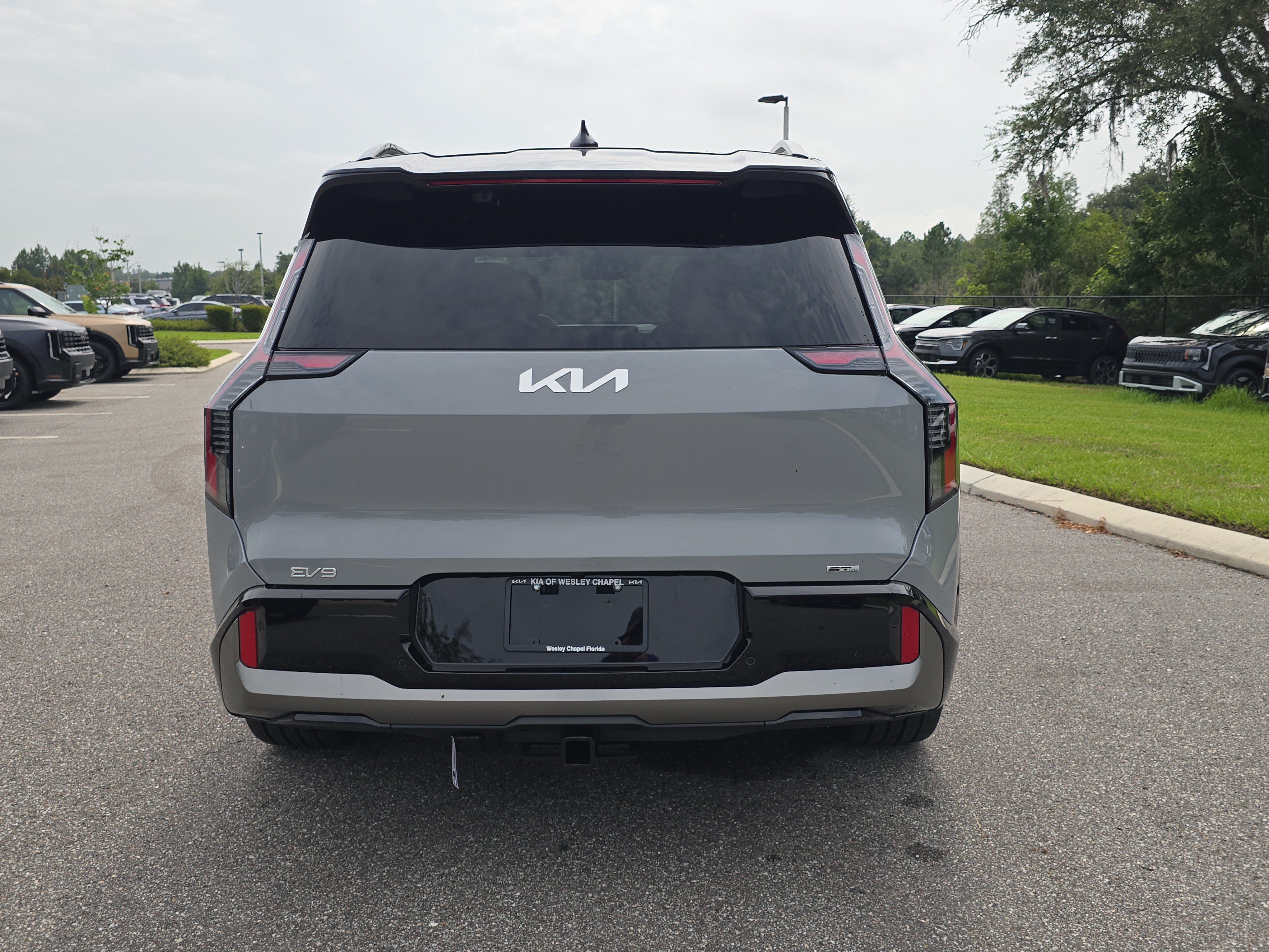 New 2026 Wolf Gray / Black Roof Kia GT-Line AWD image 7