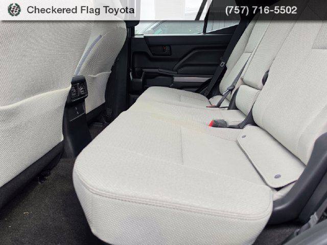 Used 2025 Underground Toyota SR5 image 20