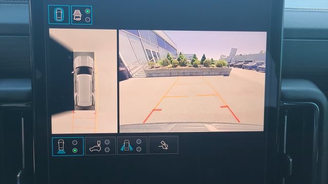 2025 GMC Yukon AT4 Ultimate - Photo 20