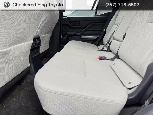 Used 2025 Underground Toyota SR5 image 20