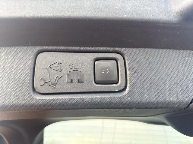 Used 2023 Orange Metallic Ford  image 8