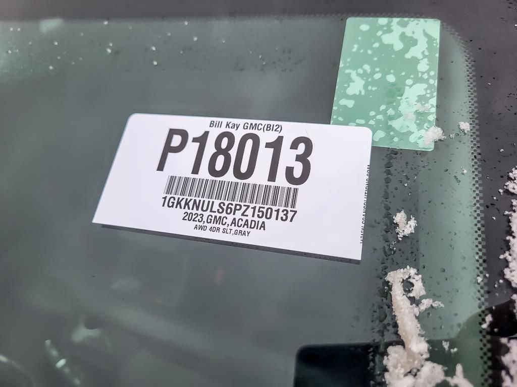 2023 GMC ACADIA - Image 26