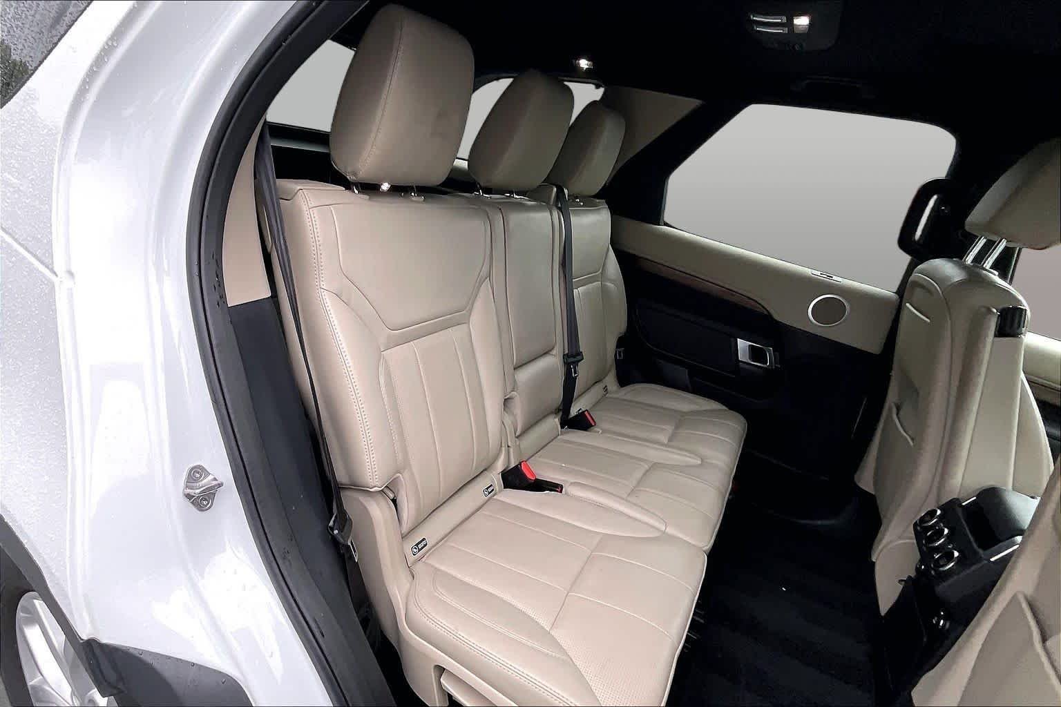 Used 2019 Fuji White Land Rover SE image 19