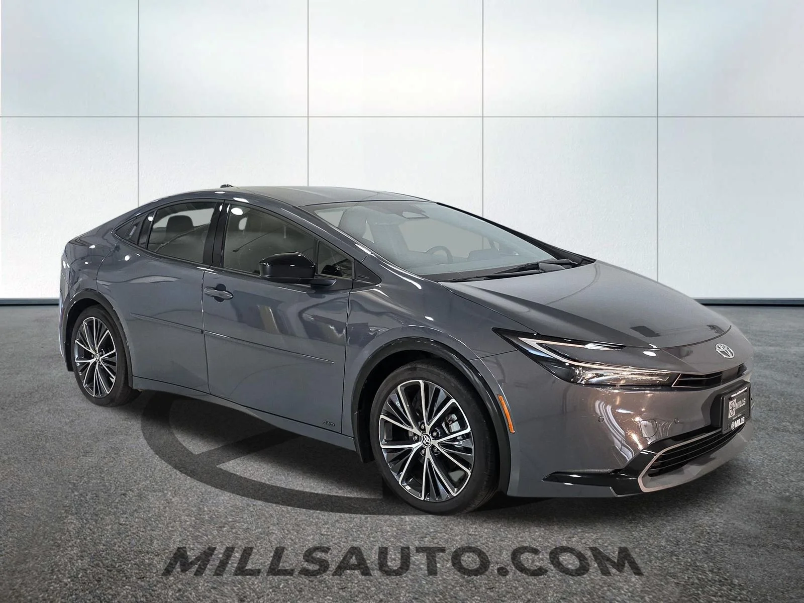 Used 2025 Gray Toyota XLE image 10