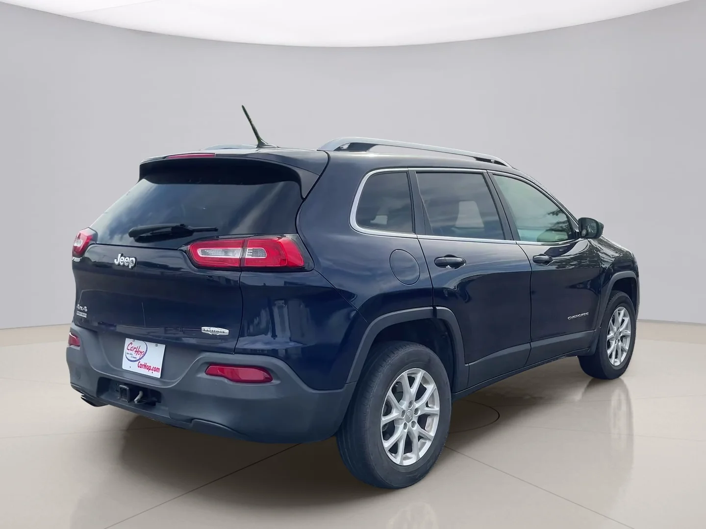 Used 2014 Blue Jeep LATITUDE image 6