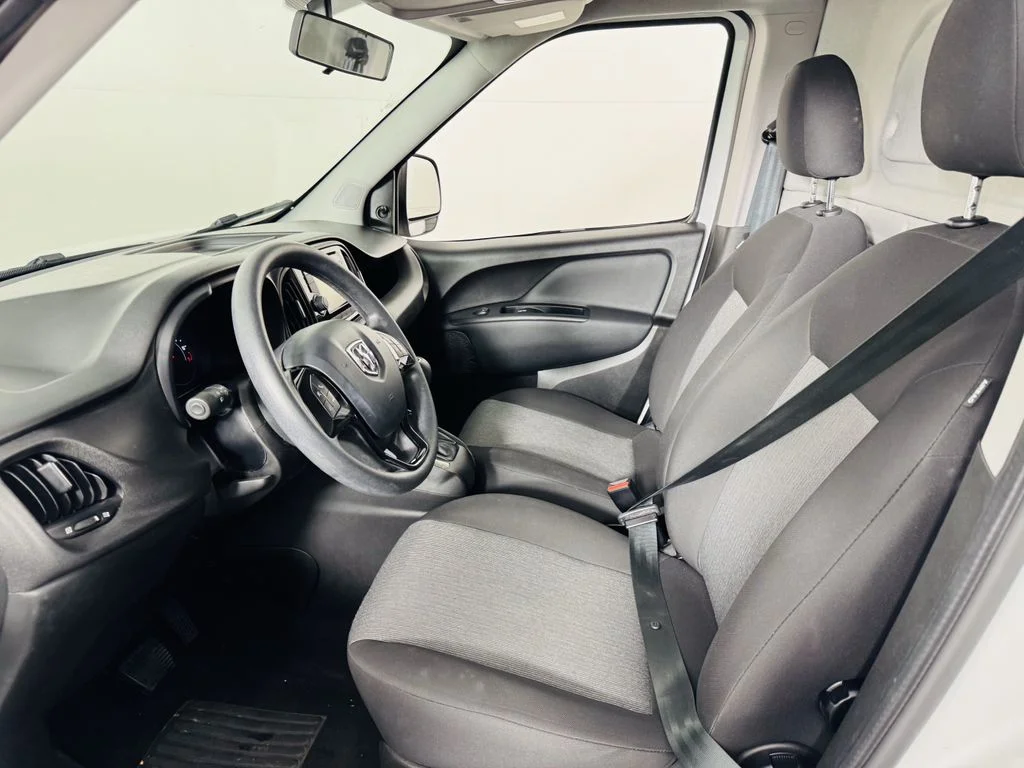 Used 2022 White Ram Base image 5