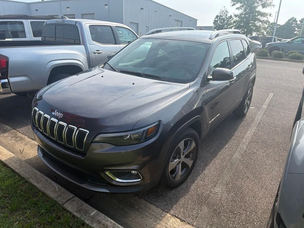 2020 Jeep Cherokee Limited's photo