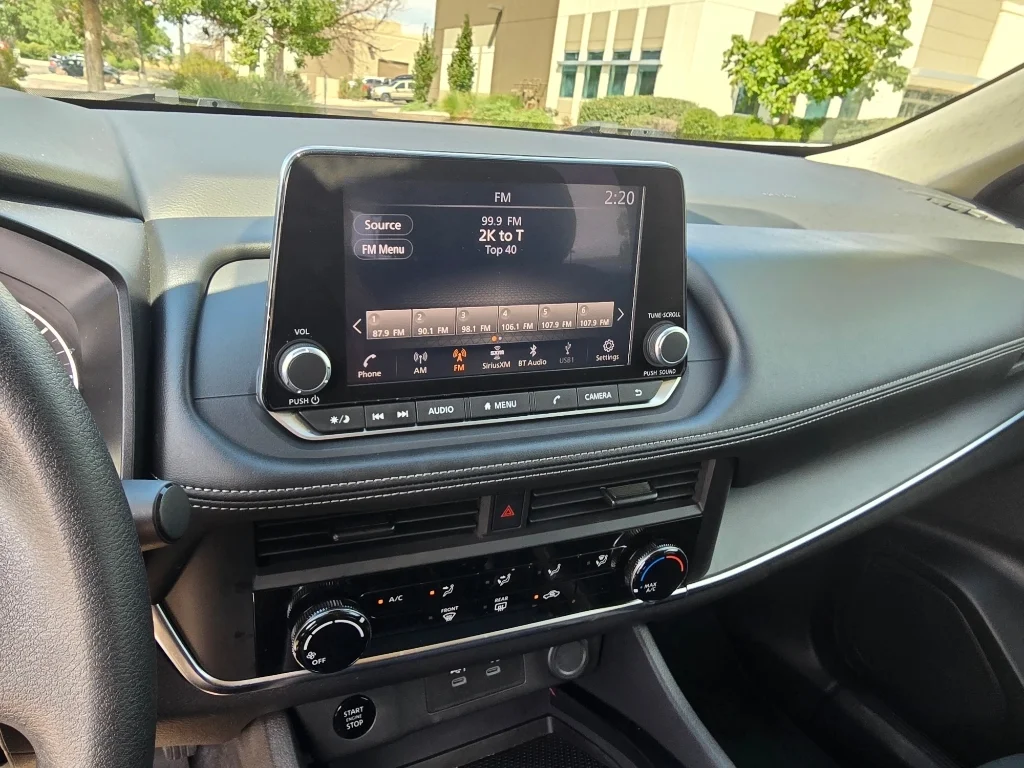 Used 2024 Everest White Pearl Nissan S image 24