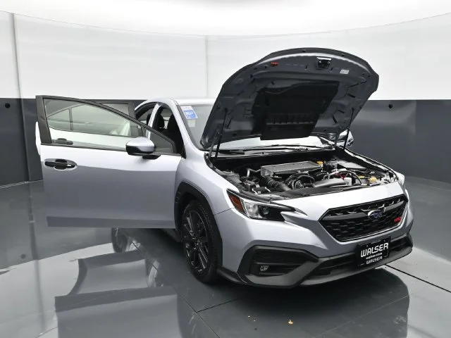 Used 2025 Ice Silver Metallic Subaru Premium image 34