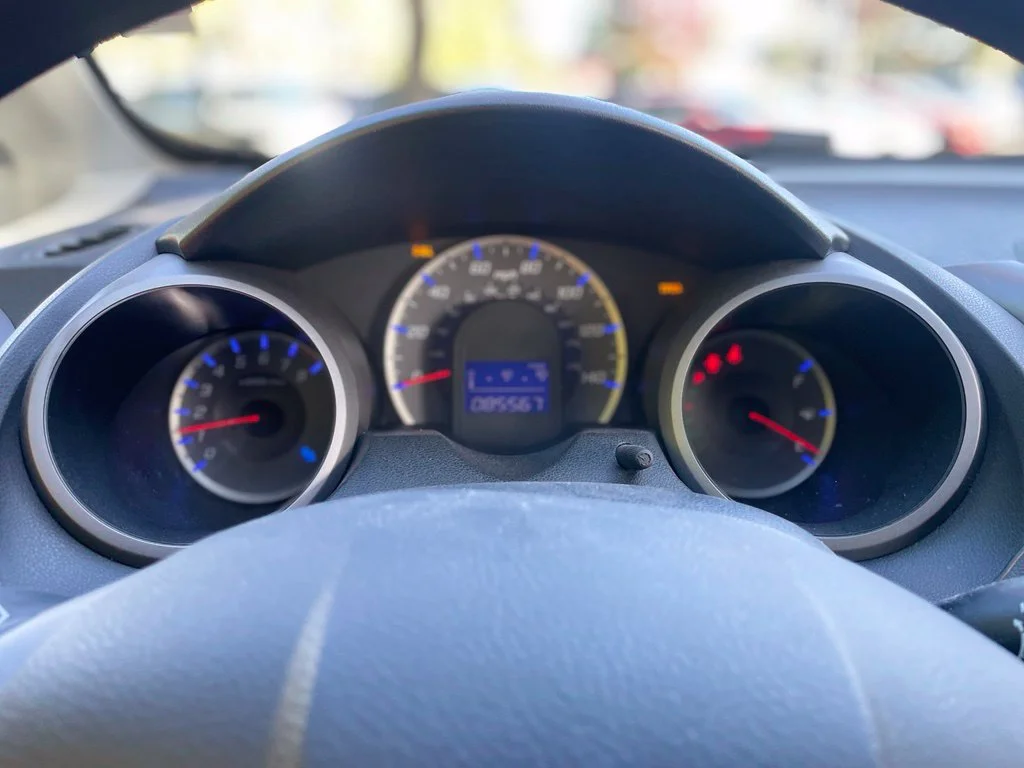 Used 2010 White Honda Base image 12