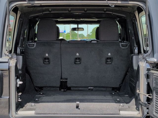 Used 2023 Black Jeep Sport S image 13
