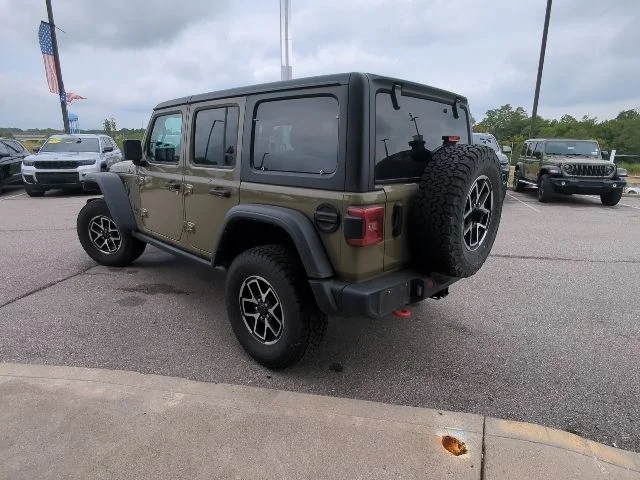 Used 2025 Green Jeep Rubicon image 27