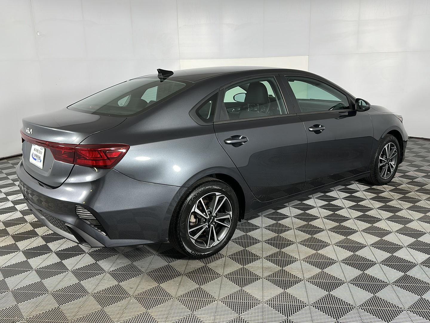 Used 2023 Gravity Gray Kia LXS image 28