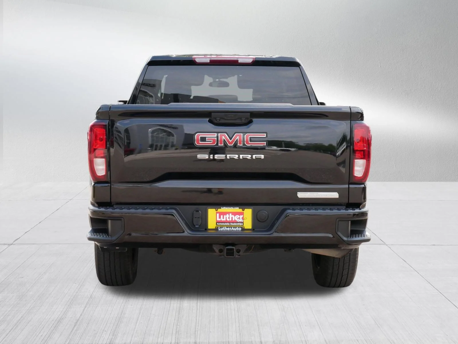 Used 2024 Onyx Black GMC Elevation image 6
