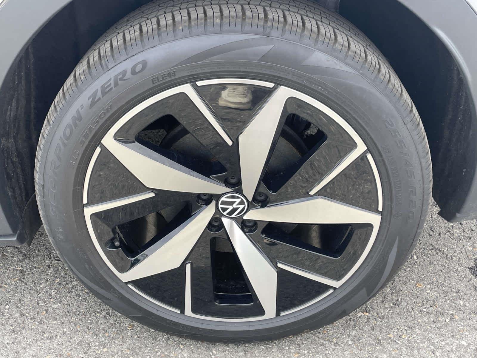 New 2025 Silver Mist Metallic Volkswagen Pro S image 11