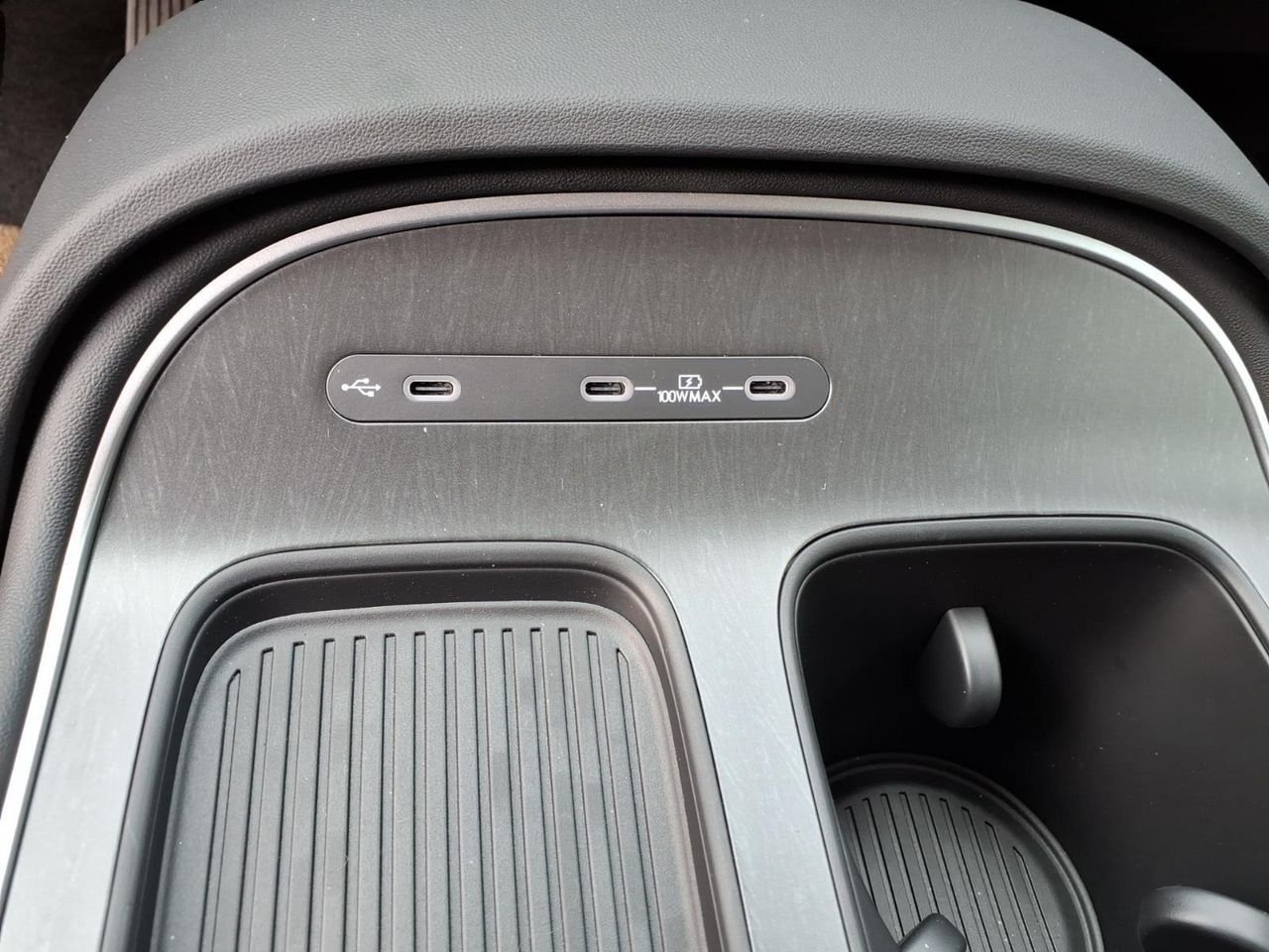 New 2026 Abyss Black Pearl Hyundai SE FWD image 30