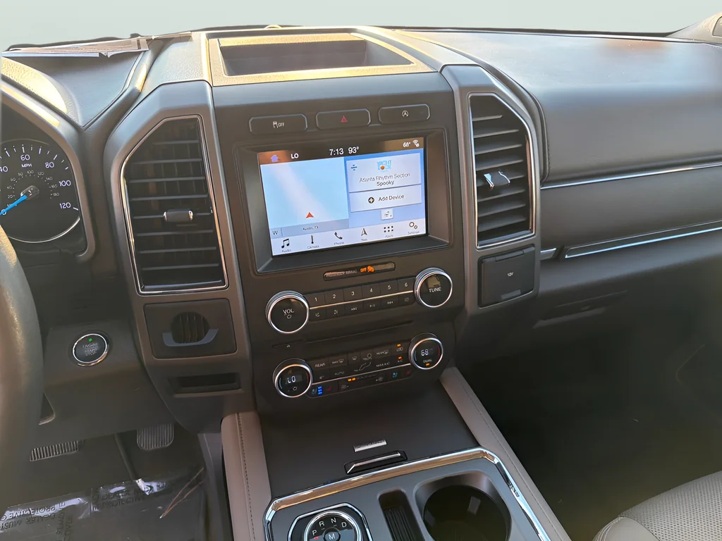 Used 2018 Blue Ford XLT image 31