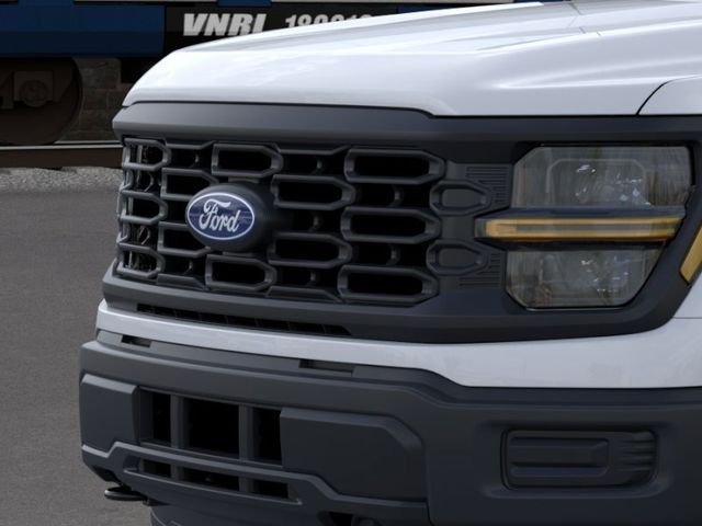 New 2026 Oxford White Ford XL image 17