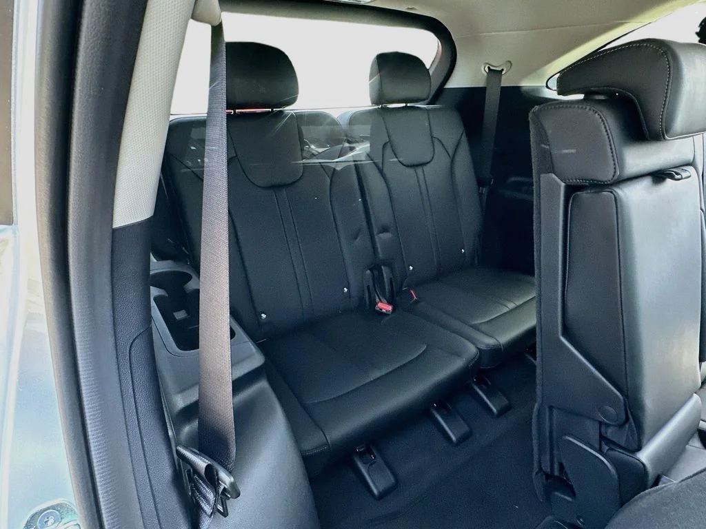 New 2026 Ivory Silver Kia S image 26