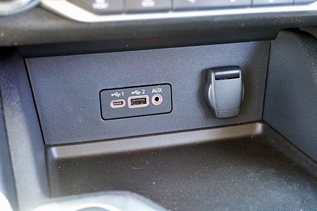 Used 2023 White Nissan SV image 36