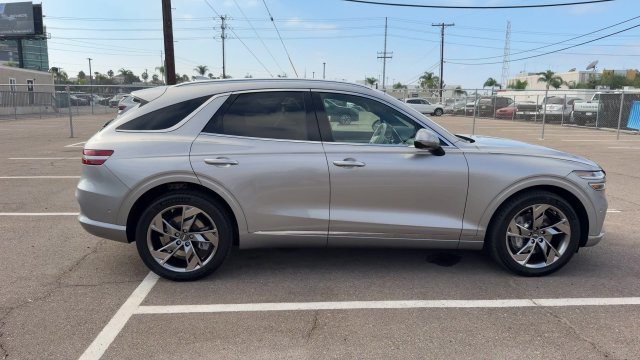 Certified Used 2025 Silver Genesis Advanced image 10