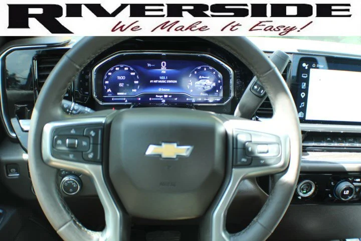 Used 2023 Northsky Blue Metallic Chevrolet LT image 8